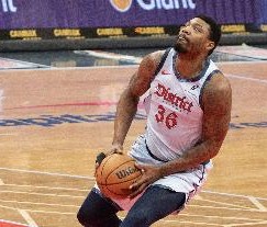 湖记：考虑到斯玛特的伤病史 一旦他再受伤球队就麻烦了